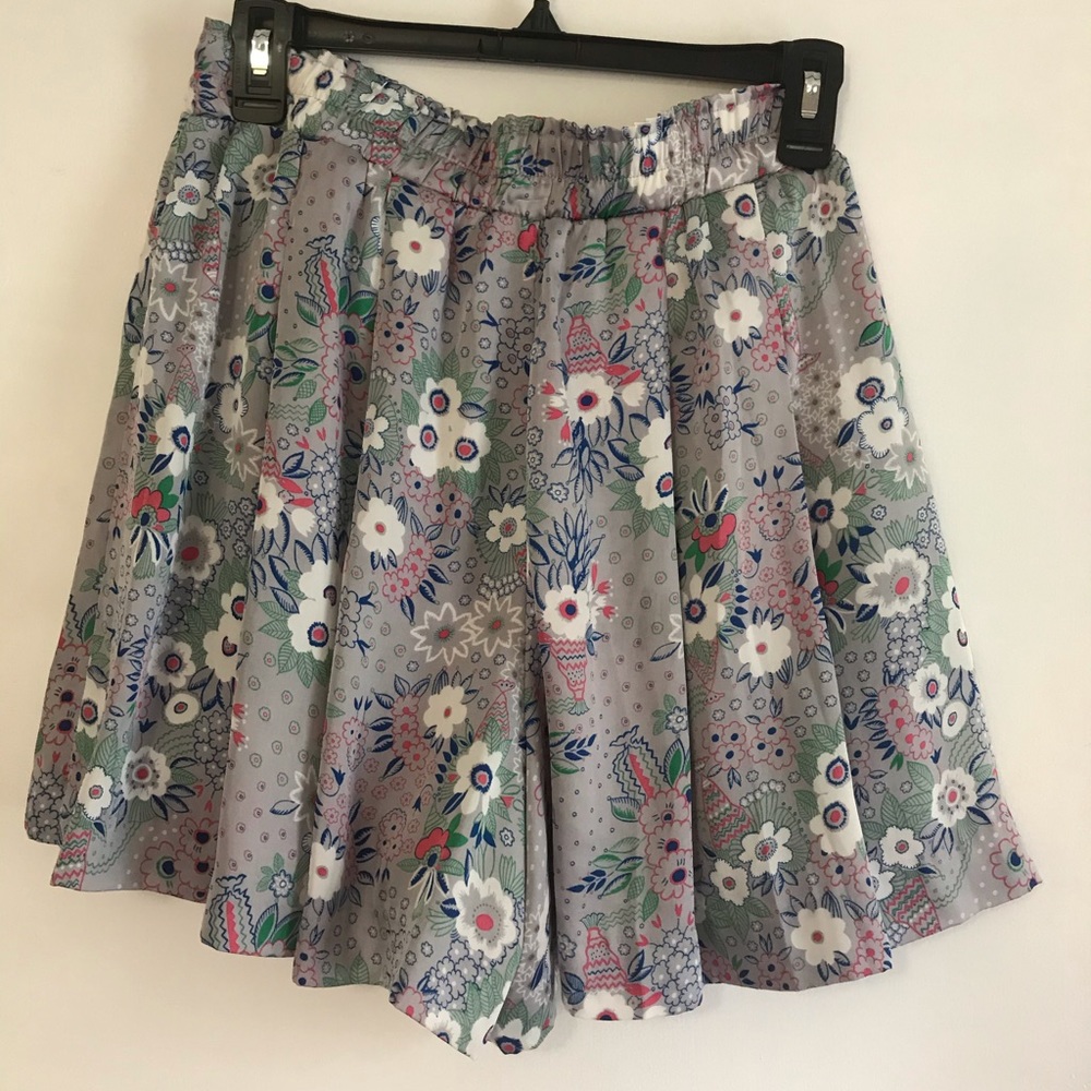 Floral print high waisted shorts
